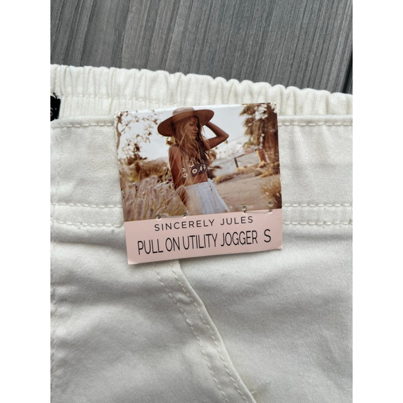 Sincerely Jules White Utility Joggers Size Small - Picture 4 of 4
